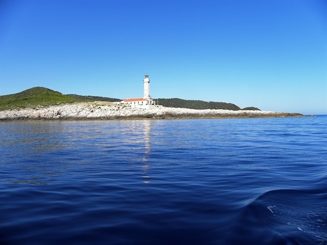 Ne zaboravite ploviti