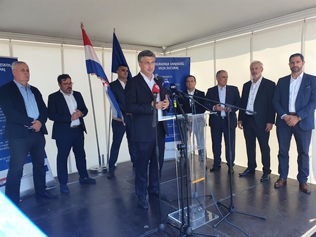 Svečano otvorenje vanjskog veza luke Sućuraj